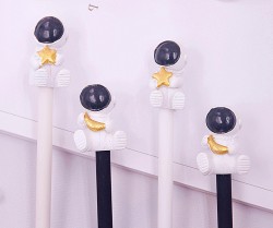 روان نویس فضانورد