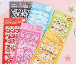 استیکرهای هلوکیتی و دوستان