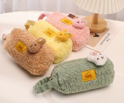 جامدادی پشمالو پیکسل دار