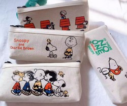 جامدادی برزنتی اسنوپی