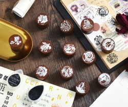 مهر گرد چوبی تزیینی