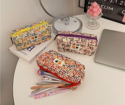 جامدادی پارچه ای