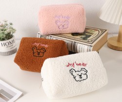 جامدادی خرس مخملی