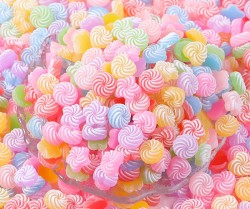 مجسمه دکوری آب نبات پاستلی