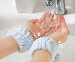 دستبند حوله ای