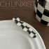 گیره مو سیاه و سفید