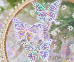 استیکر کریستالی هولوگرامی پروانه
